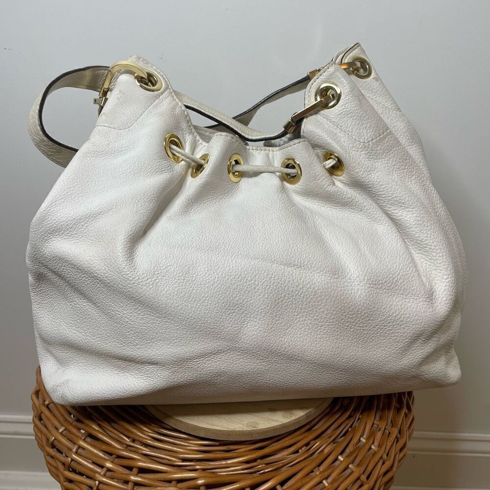 Michael Kors Large Camden drawstring in Optic White Shoulder Bag Tassels Gold Mk - Picture 7 of 12